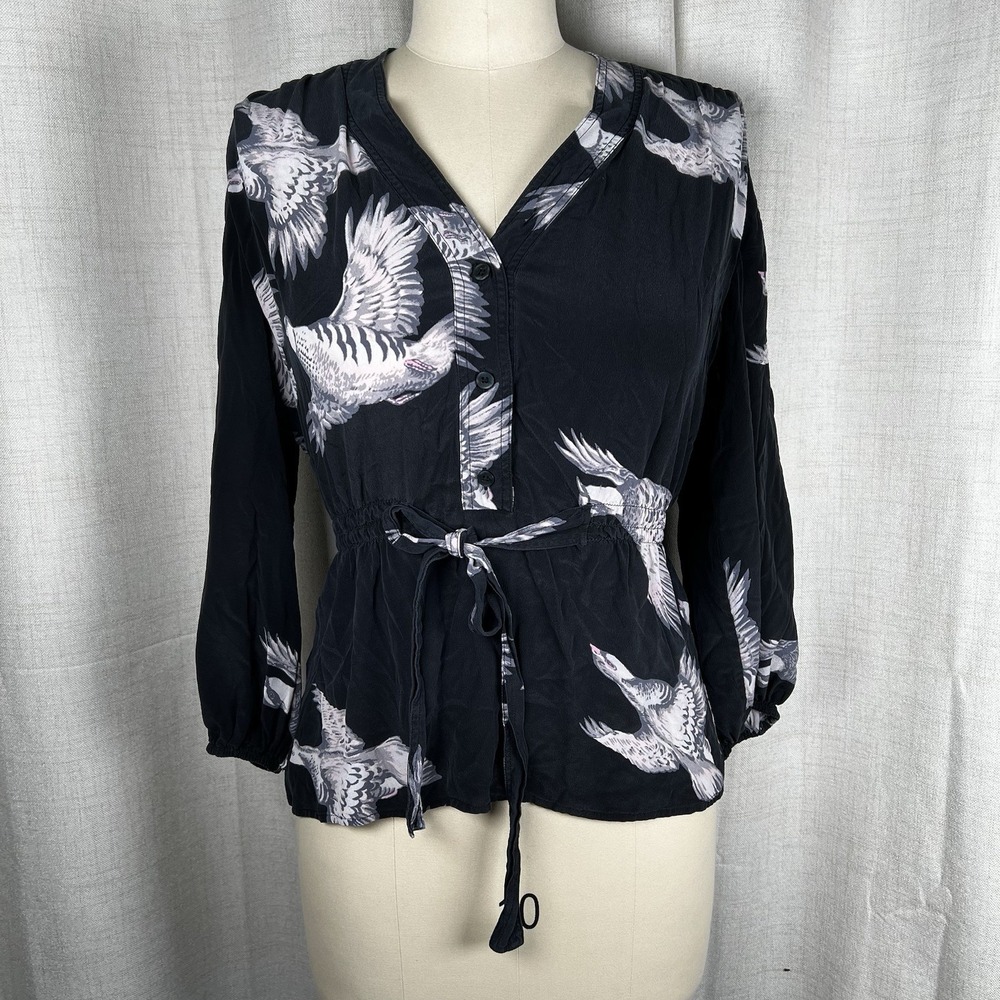 Tucker The Abigail's Party Women's Small Blouse Mountain Climbing Bird Top Silk